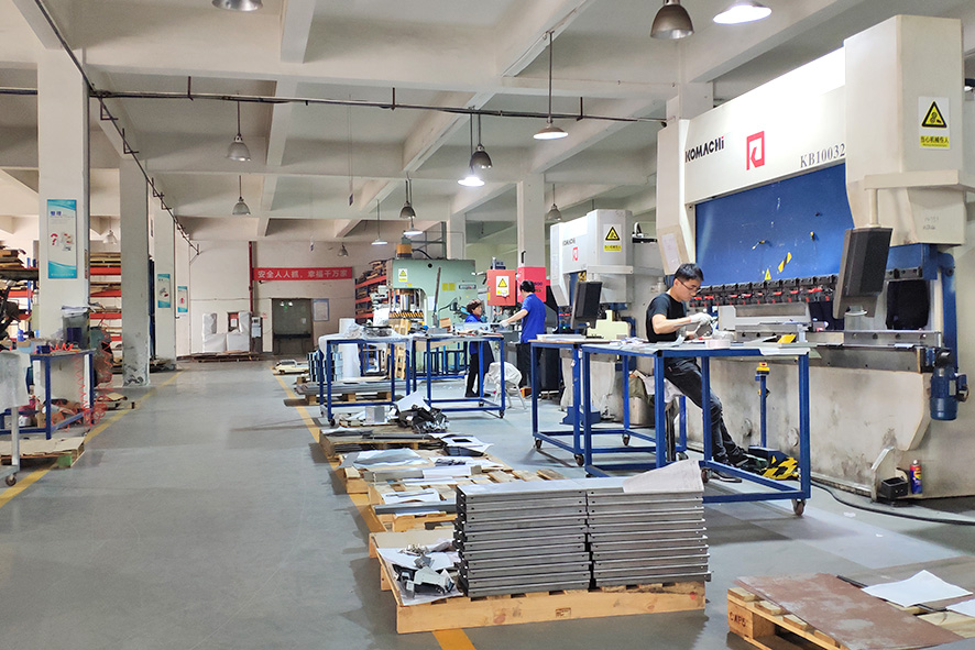 宣爾鈑金生產(chǎn)車(chē)間